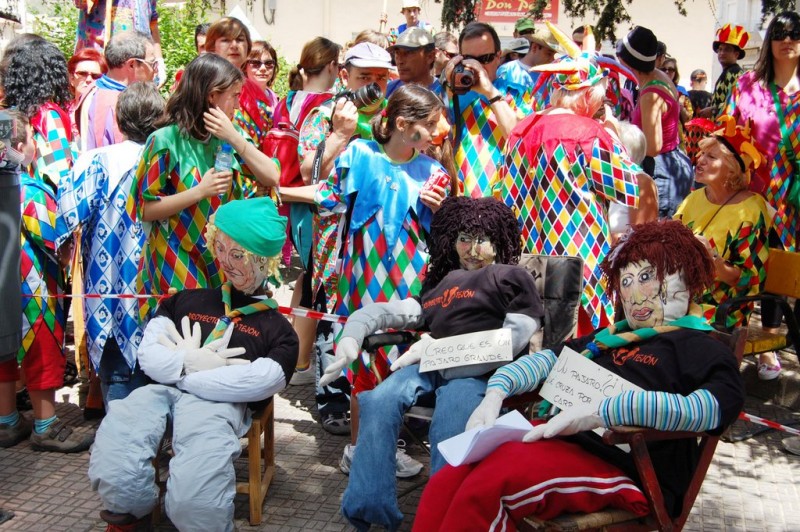 <span style='color:#780948'>ARCHIVED</span> - 26th April to 5th May 2019 Los Mayos fiestas in Alhama de Murcia: full programme