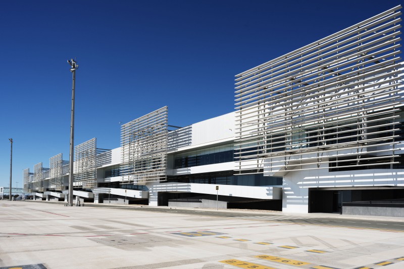 <span style='color:#780948'>ARCHIVED</span> - Normal service resumed after fire at Alicante-Elche airport