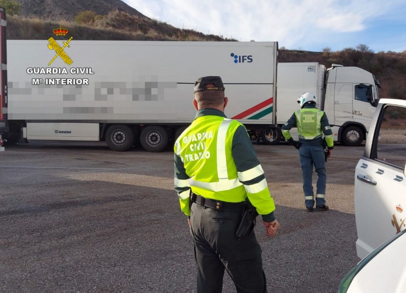 <span style='color:#780948'>ARCHIVED</span> - Lorry driver detained on the A-7 was six times over the limit