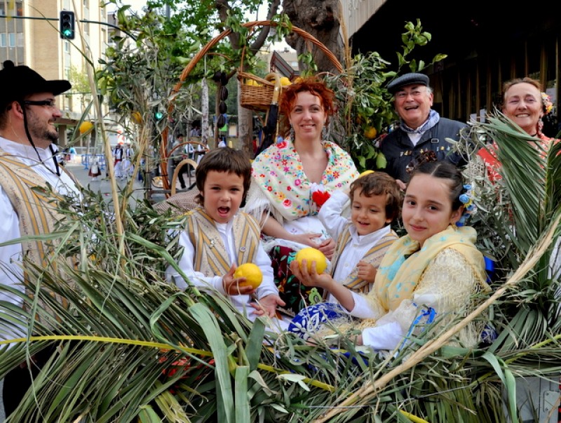 <span style='color:#780948'>ARCHIVED</span> - Drones and police patrols monitor revellers in Murcia for the Bando de la Huerta