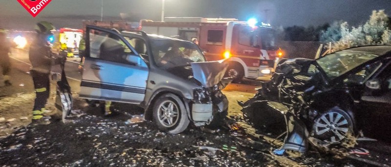 <span style='color:#780948'>ARCHIVED</span> - Two children and four adults injured in head-on horror crash in Alicante
