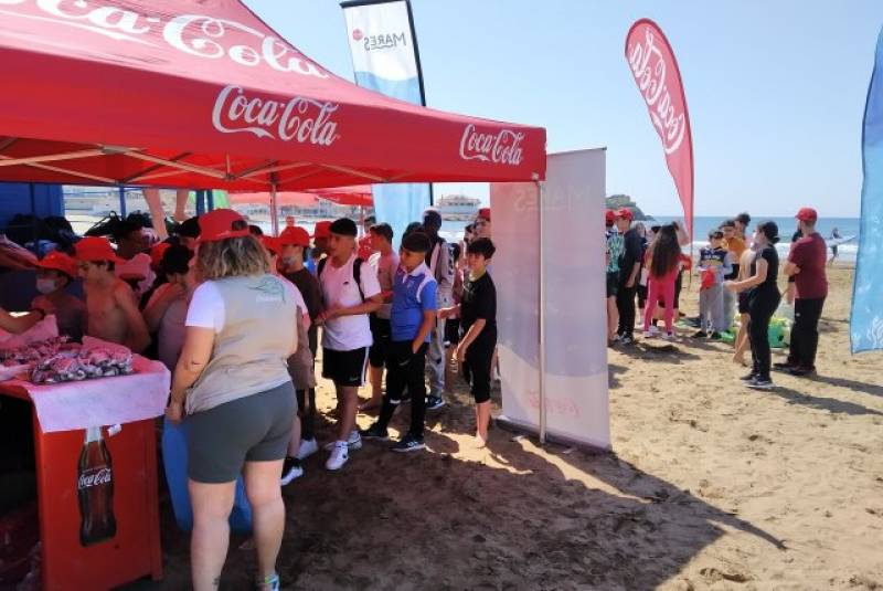 <span style='color:#780948'>ARCHIVED</span> - 5th annual Mazarron beach clean-up day found less trash than in previous years