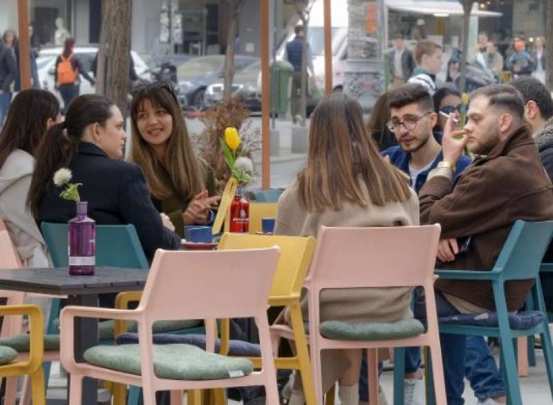 Spanish restaurants can charge extra for sunny tables, but there's a catch