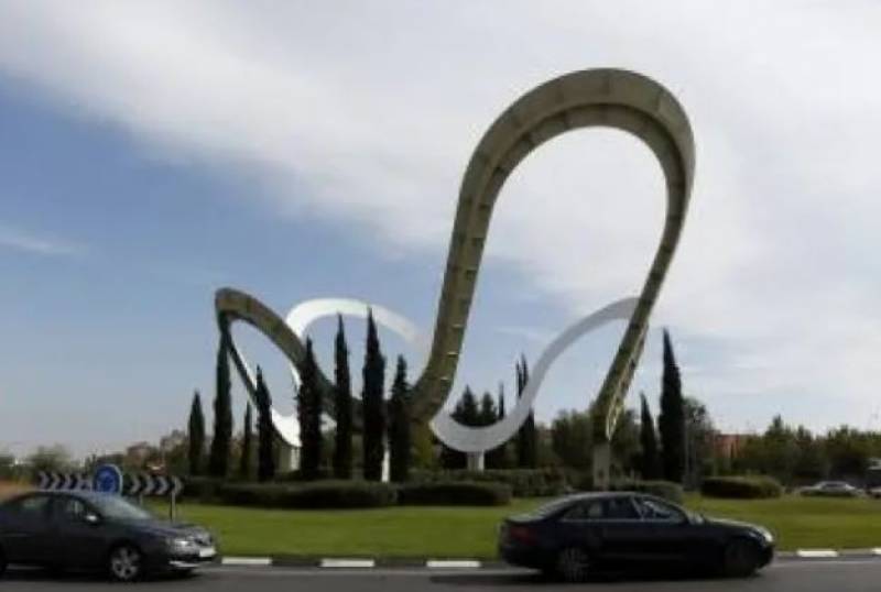 Spain's wacky and wonderful roundabouts: Your guide to the prettiest and ugliest