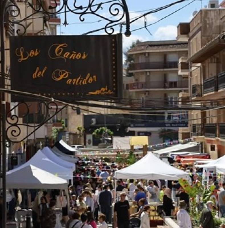 January 25 Los Caños arts and crafts market in Cehegín 
