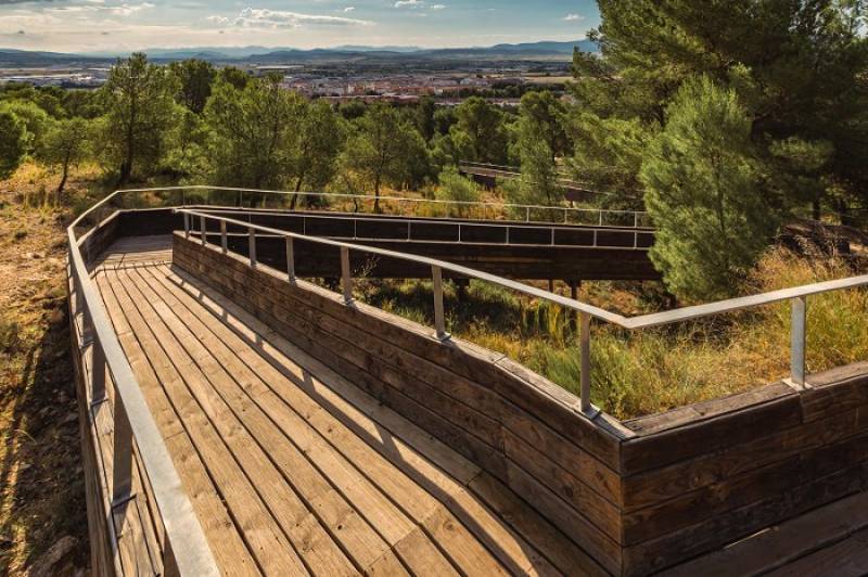 February 28 Guided walk along the Pasarelas Yecla nature path to the castle hill sanctuary and museum and the Deortegas olive oil press