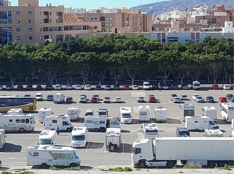 Almería vows to tighten motorhome rules, but new bylaw proposal is a damp squib