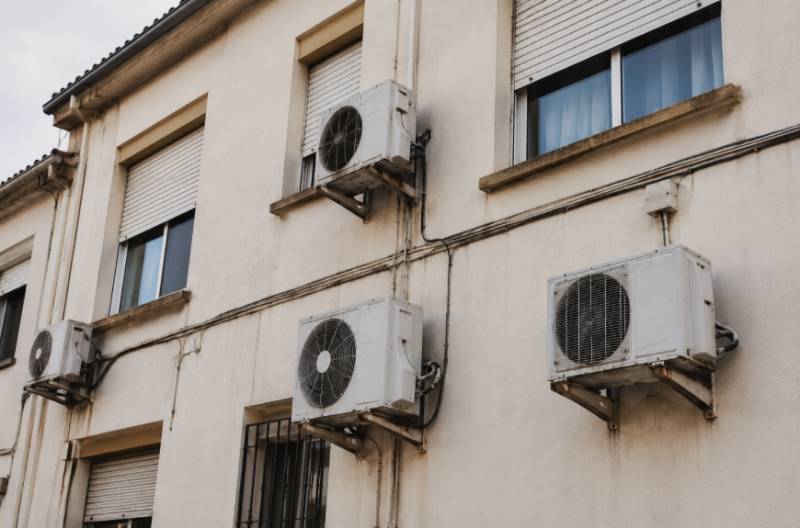 Thousands in Spain may need to relocate their air-con units under new rules