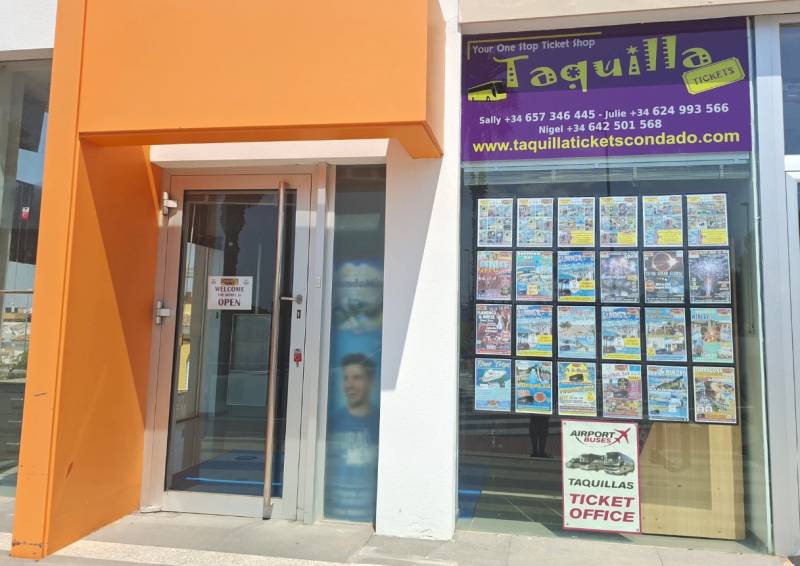 Taquilla Tickets celebrates the opening of its brand new Camposol office