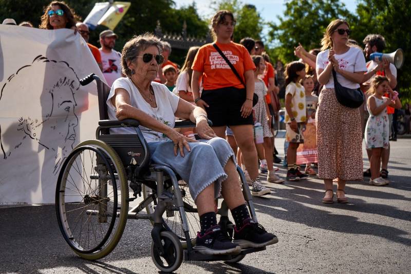 Madrid pensioner Maricarmen could return home after eviction deal