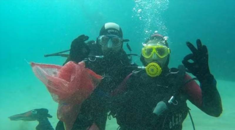Volunteers clear 95 kilos of rubbish from Santiago de la Ribera and Cartagena